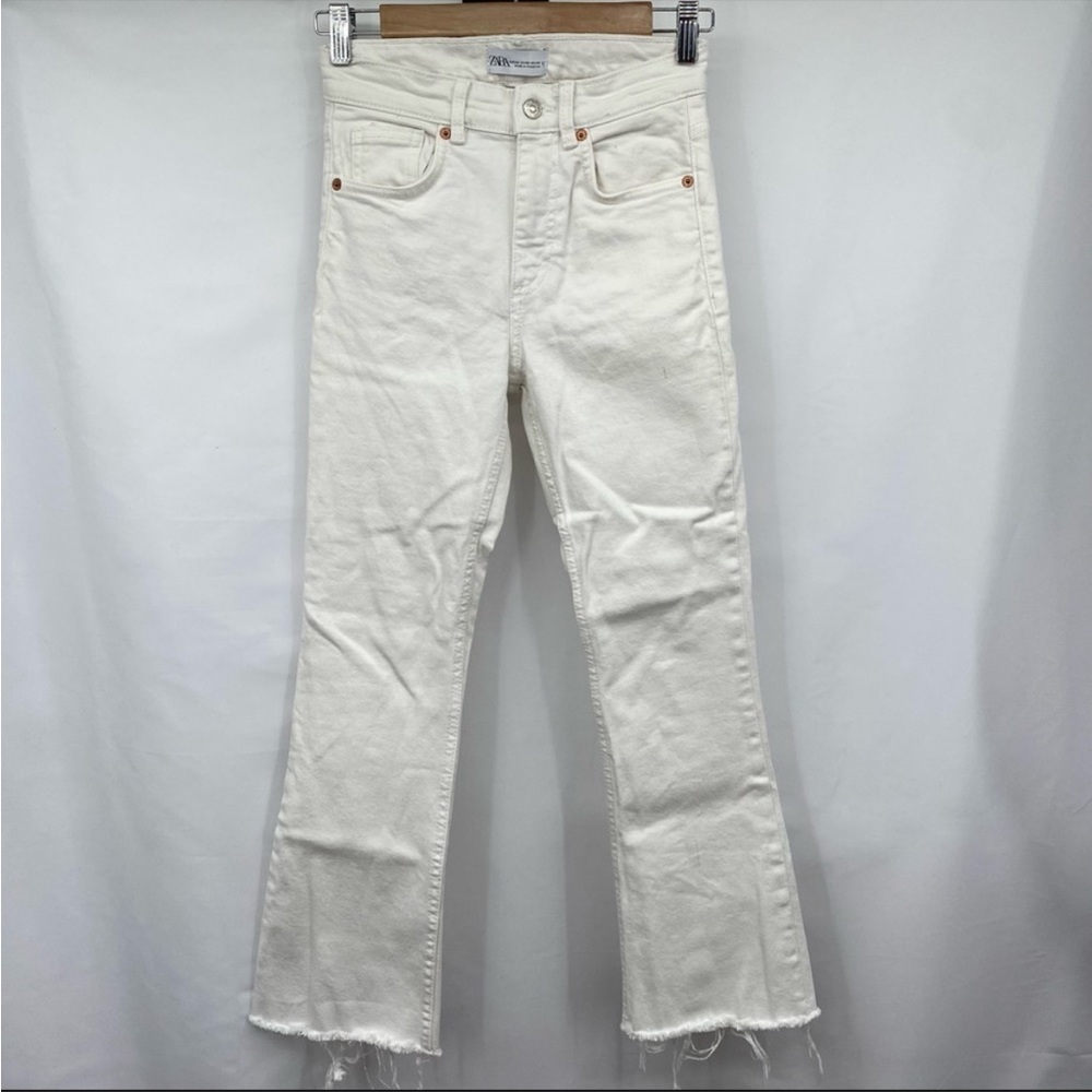 Zara White Flare Leg Raw Hem Jeans, crop skinny
